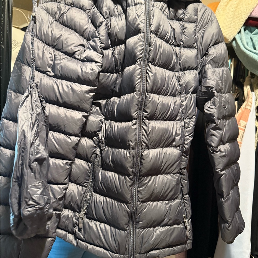 Women’s Gray Puffer Jacket